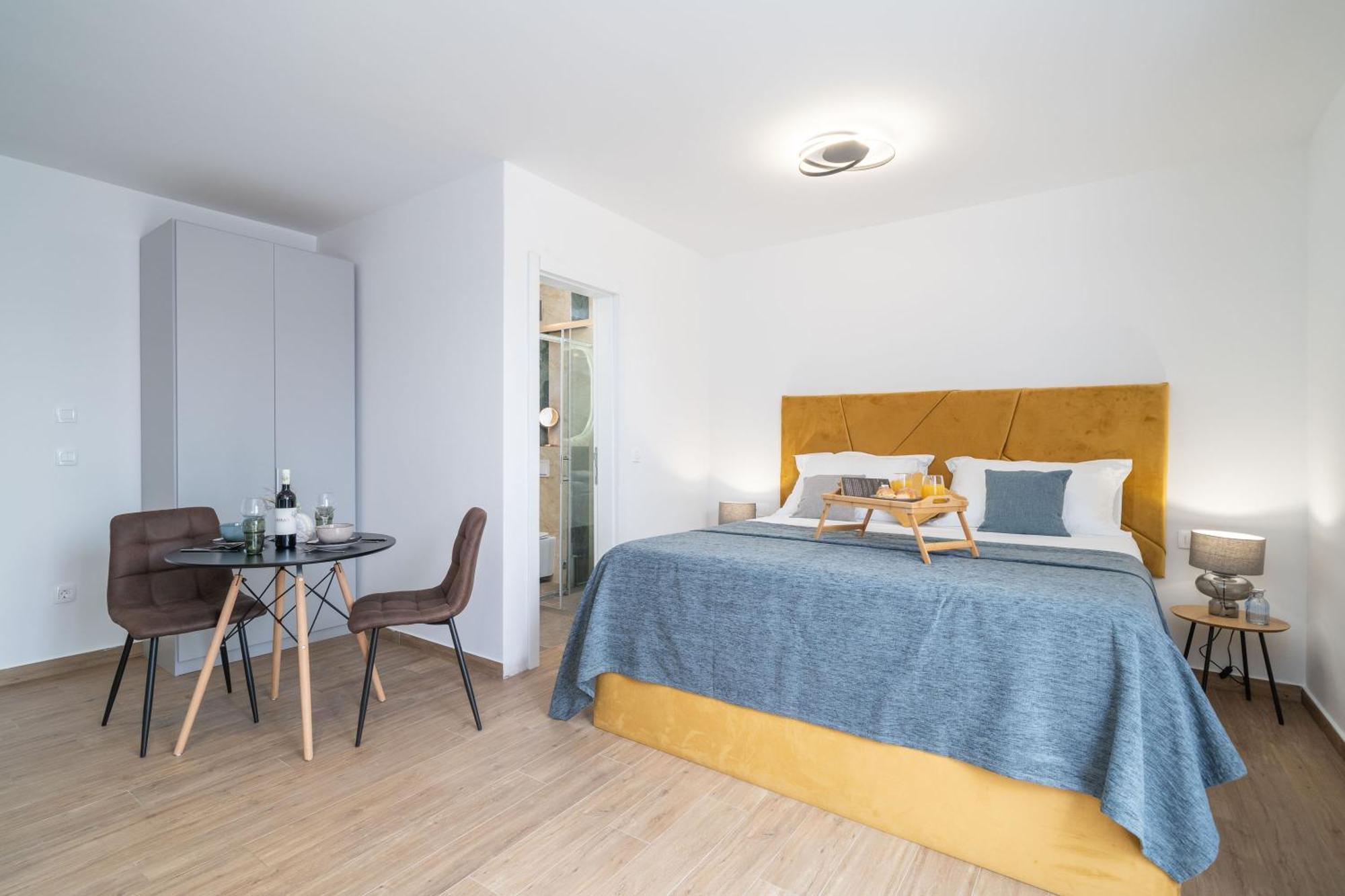 Luxury Salt Apartment *